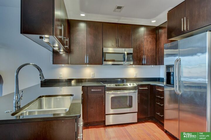 Property Photo:  3201 Dodge Court 5313  NE 68131 