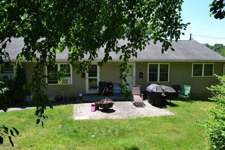 Property Photo:  40 Brooks St  MA 01606 