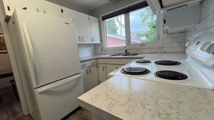 Property Photo:  303 Nill Place  AB T0J 1P0 