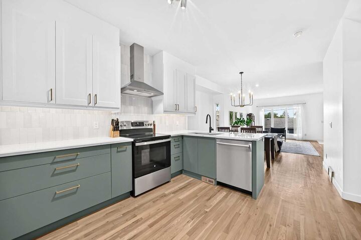Property Photo: 1416 43 Street SW AB T3C 2A2