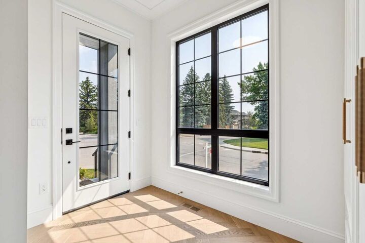 Property Photo: 1603 42 Avenue SW AB T2T 2M4