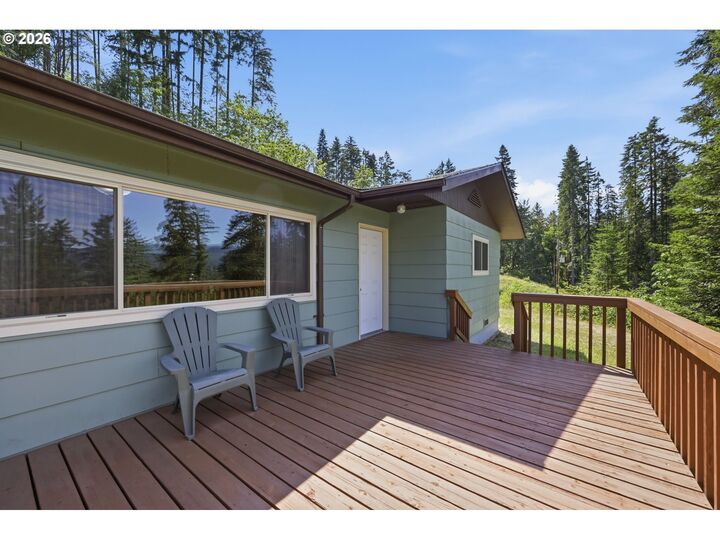 Property Photo:  36926 Edgehill Rd  OR 97478 