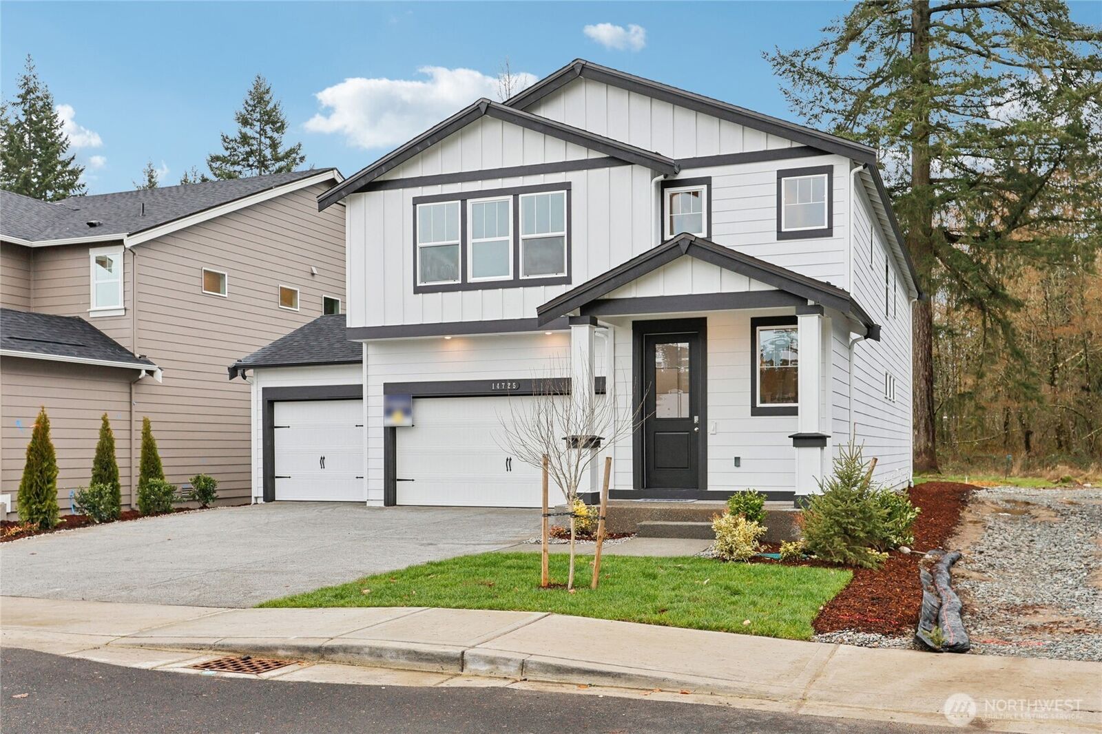 Property Photo: 14725 59th Avenue E 24 WA 98375
