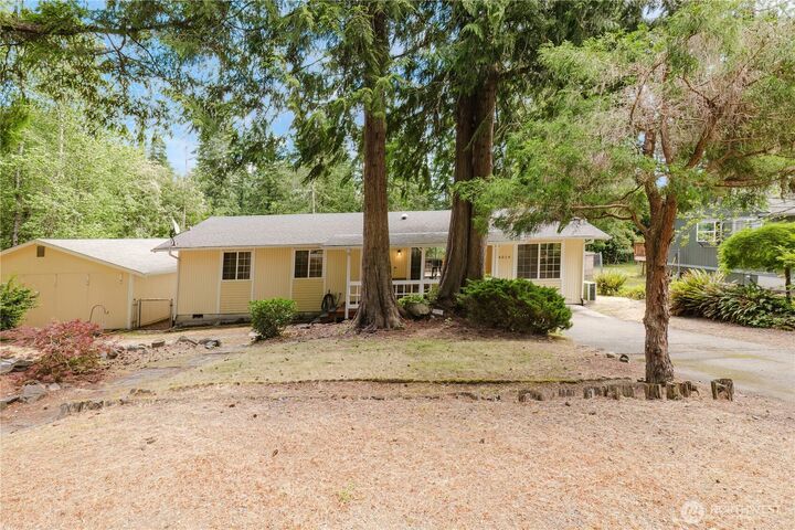 Property Photo:  4014  Silver Lane NW  WA 98312 