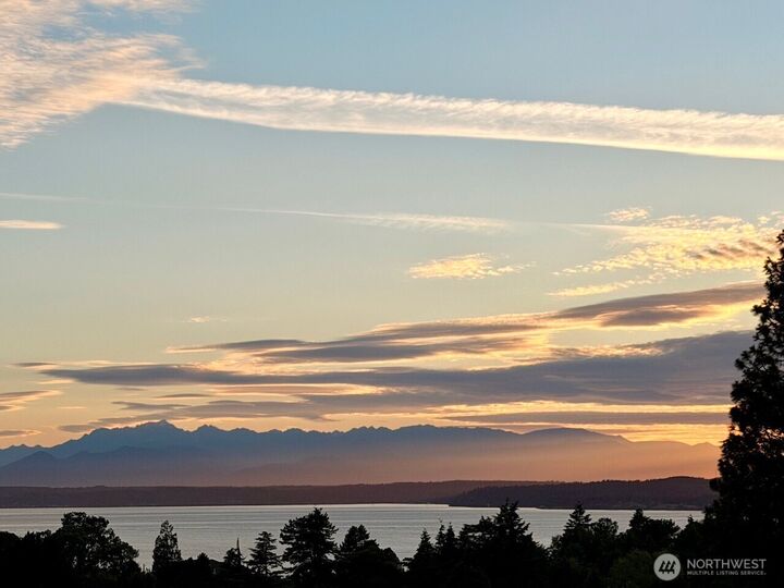 Property Photo:  12060  8th Avenue NW B  WA 98177 