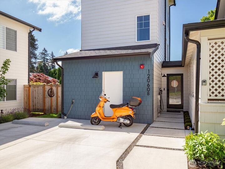 Property Photo: 12060 8th Avenue NW B WA 98177