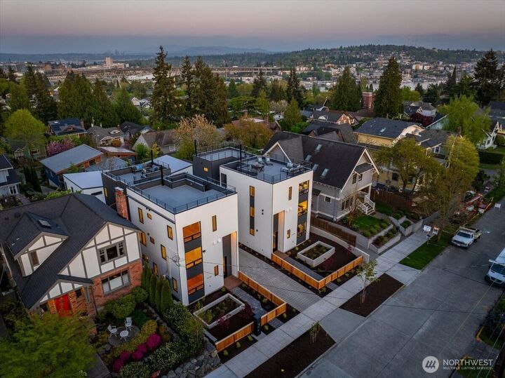 Property Photo:  4122  Burke Avenue N  WA 98103 