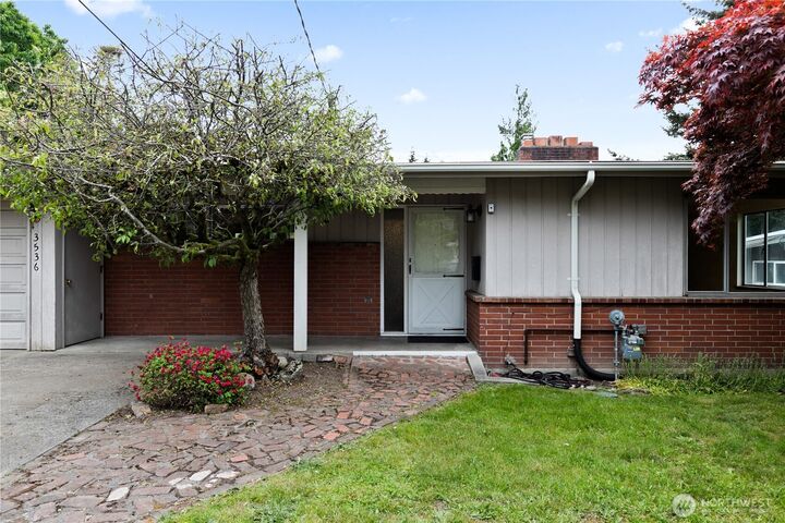 Property Photo:  3536 NE 94th Street  WA 98115 