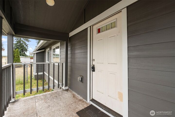 Property Photo:  6411  201st Avenue SW 21  WA 98531 
