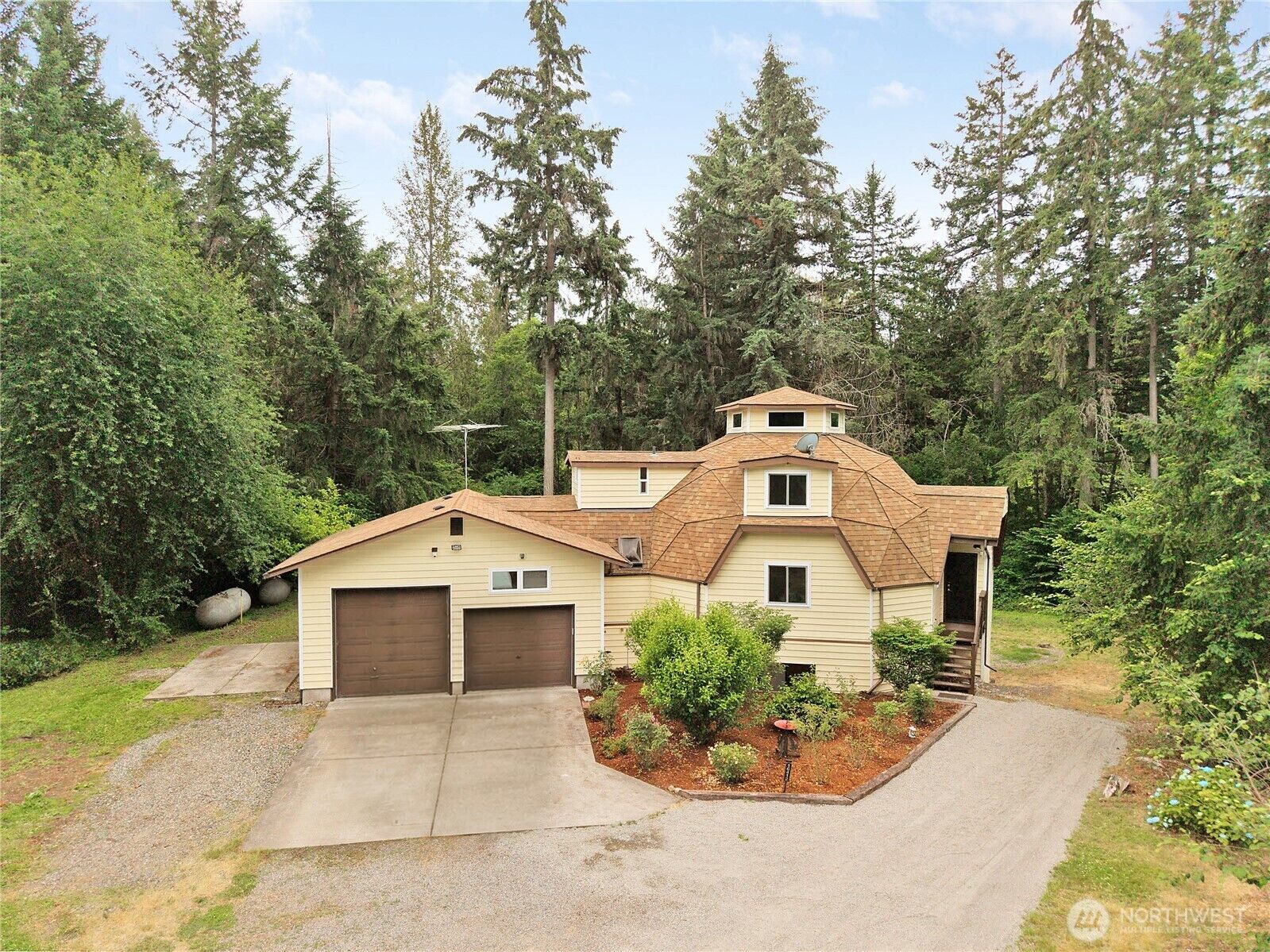 Property Photo:  16412  38th Avenue E  WA 98446 