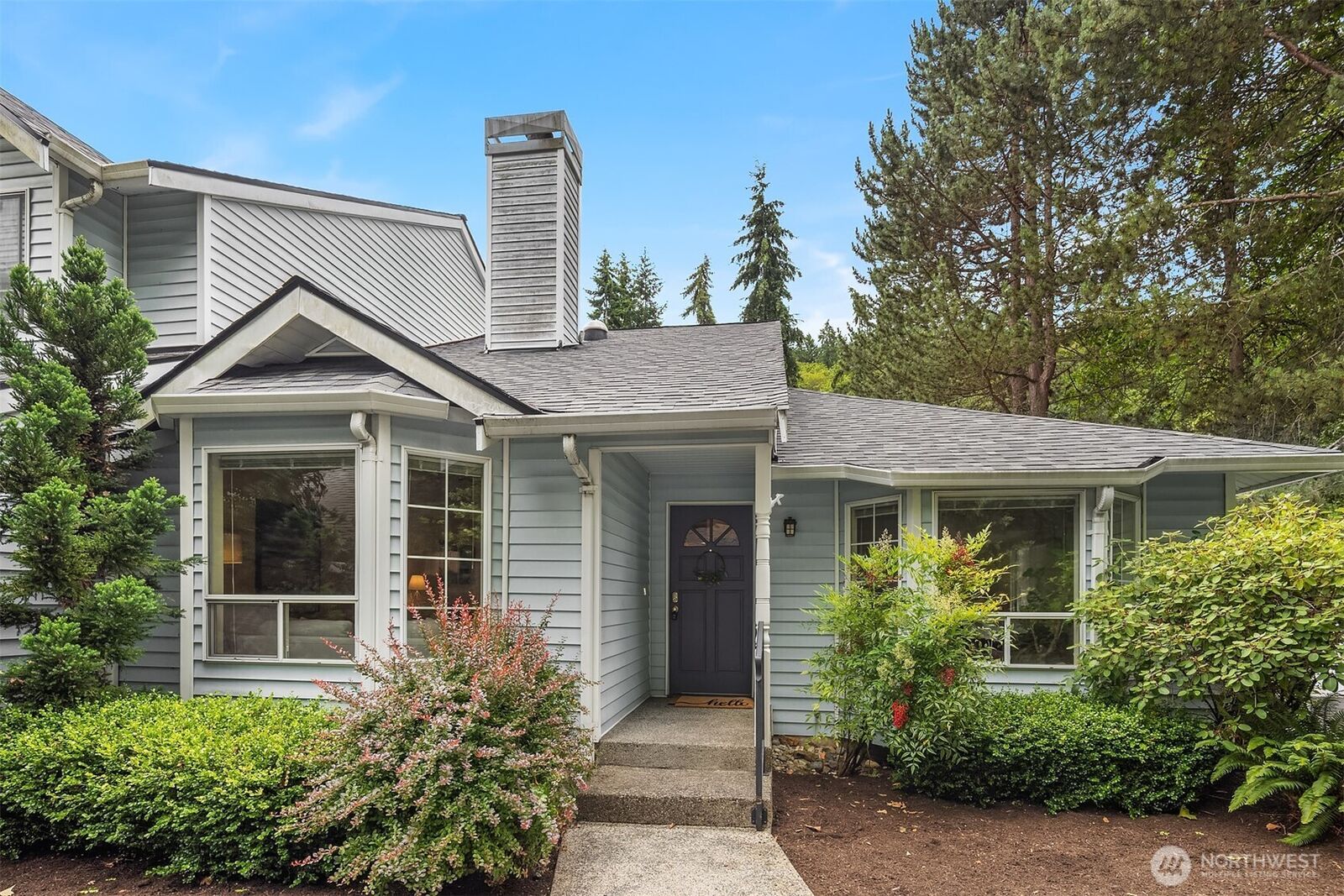 Property Photo:  14301 SE 42nd Lane  WA 98006 
