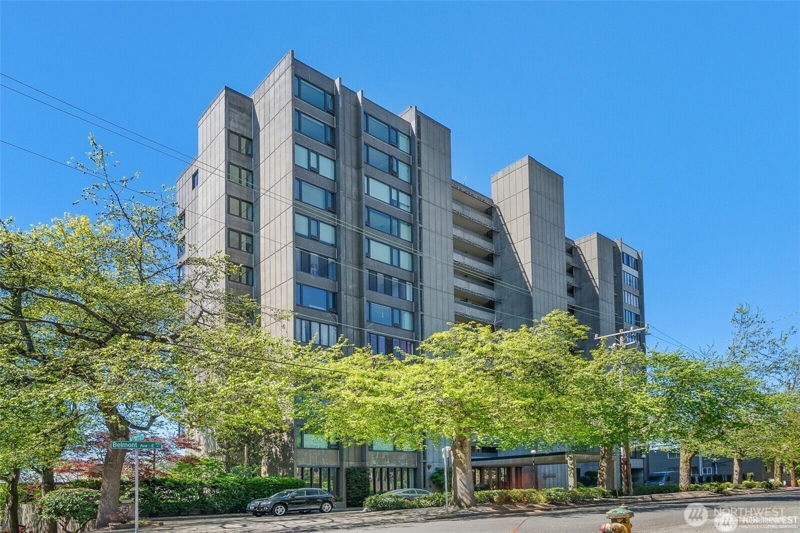 Property Photo: 601 Belmont Avenue E F7 WA 98102