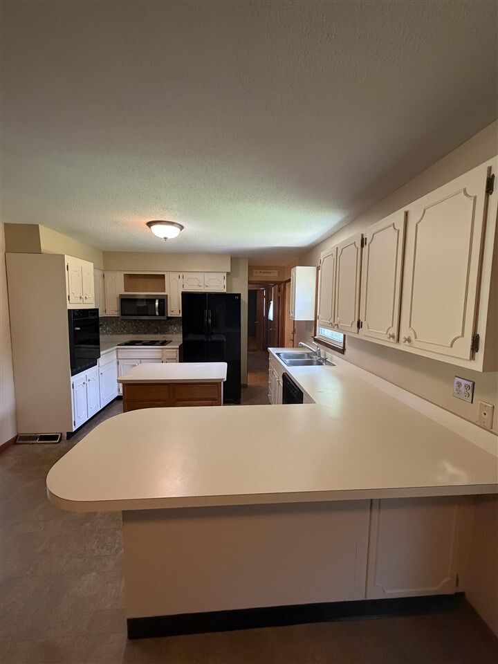Property Photo:  871 W Cr 450 N  IN 47331 