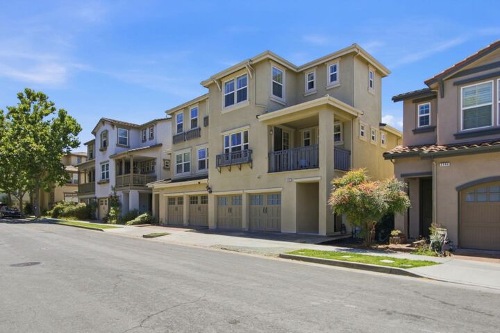 Property Photo: 2400 Plateau Drive CA 95125