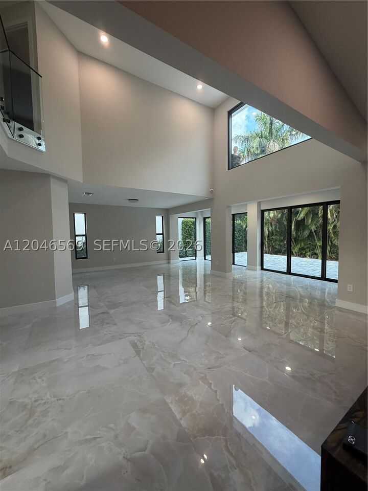 Property Photo: 4499 NW 93rd Doral Ct FL 33178