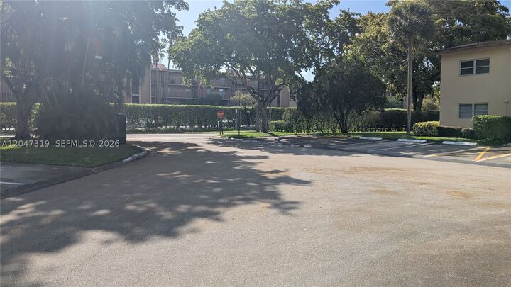 Property Photo: 481 NW 76th Ave 207 FL 33063