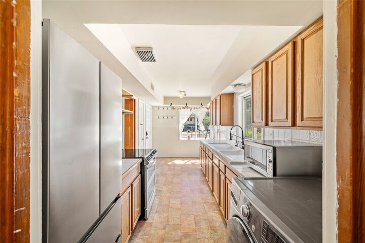 Property Photo:  2250 38th A  NM 87544 