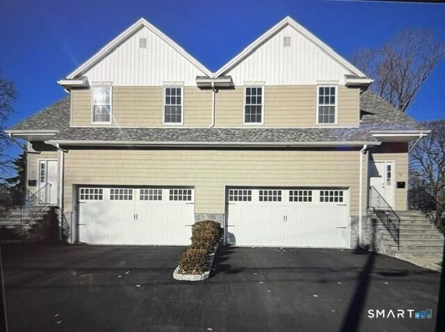 Property Photo:  40 Corinthian Avenue  CT 06615 