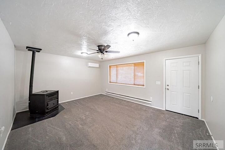 Property Photo:  365 Bob O Link Drive  ID 83401 