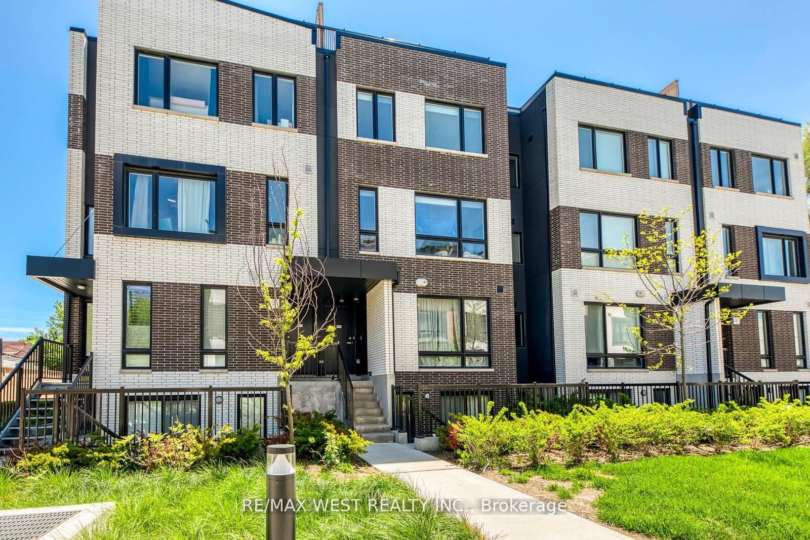 Property Photo: 30 Ed Clark Gardens Boulevard 14 ON M6N 0B5