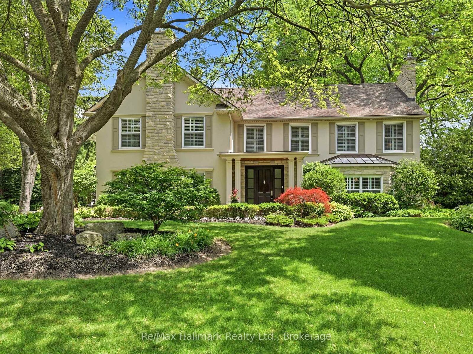 Property Photo: 153 Cairncroft Road ON L6J 4L8