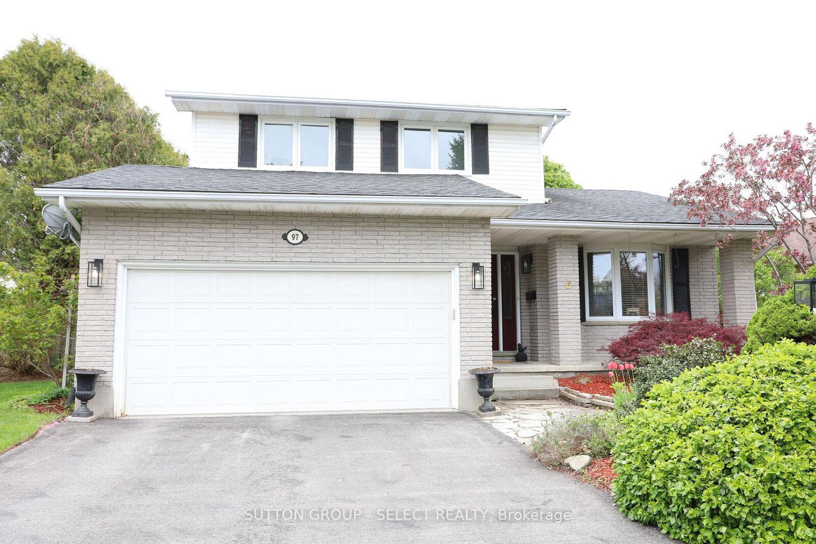 Property Photo:  97 Tiner Avenue  ON N0L 1G2 