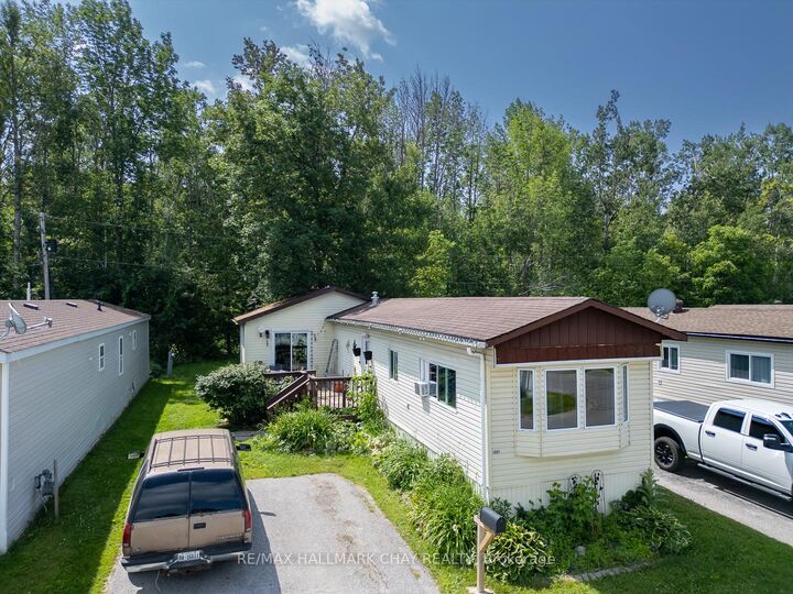 Property Photo: 1331 Hilltop Road ON L3V 0V1