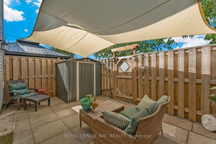 Property Photo: 65 Dorchester Boulevard 40 ON L2M 7T1