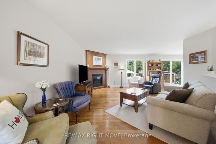 Property Photo:  4700 Zachary Crescent  ON L3V 0K8 
