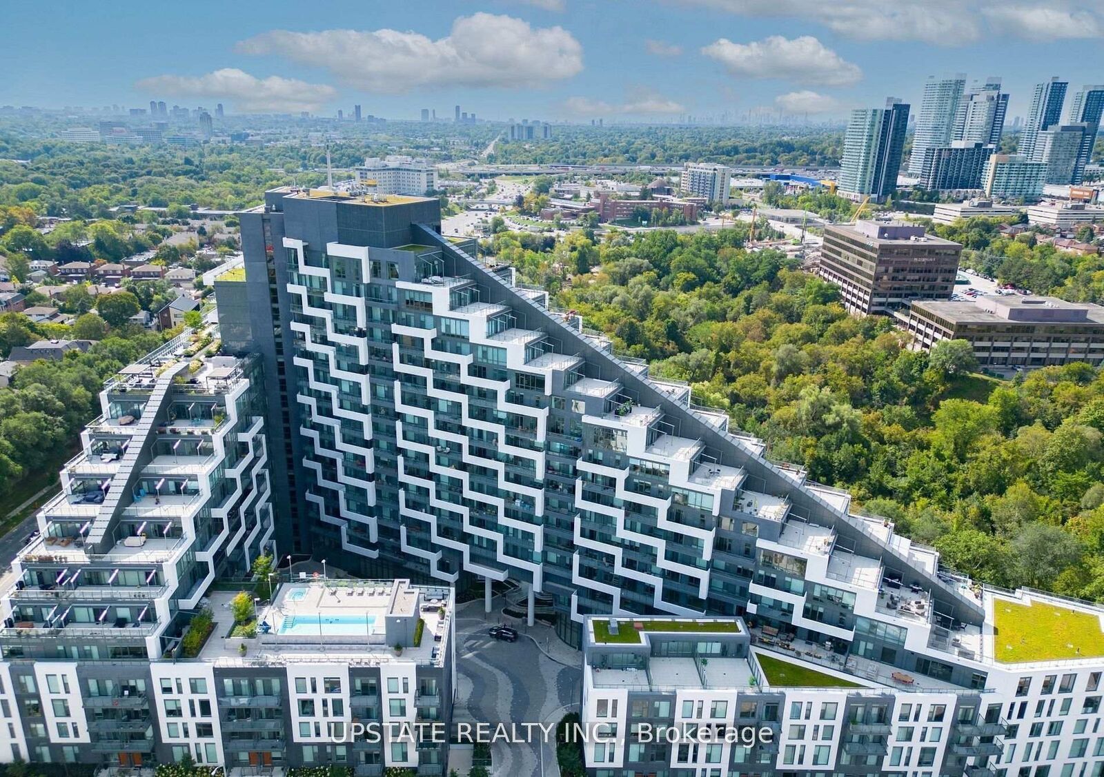 Property Photo:  25 Adra Grado Way 654  ON M2J 0H6 