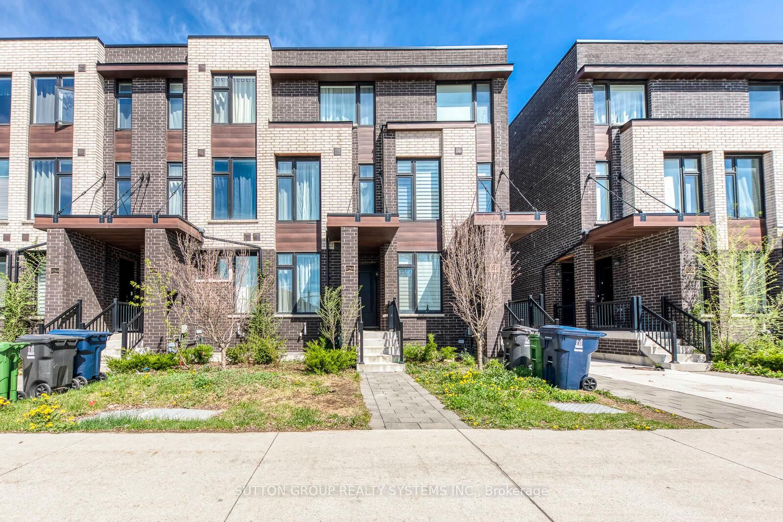 Property Photo: 2-1774A Lawrence Avenue W ON M6L 0A3
