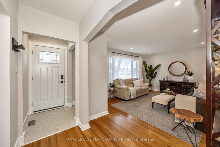 Property Photo:  1960 Othello Avenue  ON K1G 2A4 