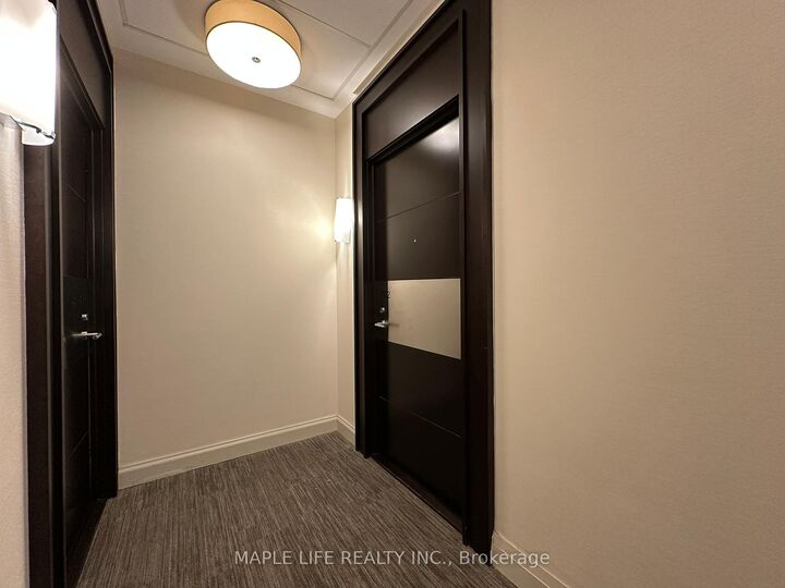 Property Photo: 825 Church Street 702 ON M4W 3Z4