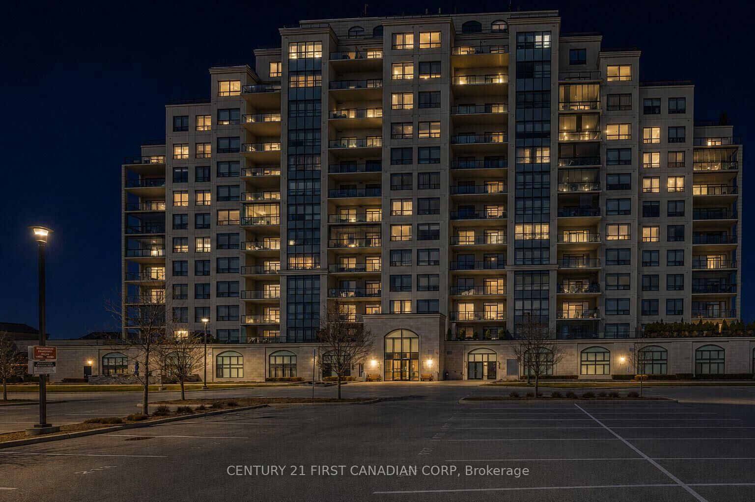 Property Photo: 240 Villagewalk Boulevard 605 ON N6G 0P6