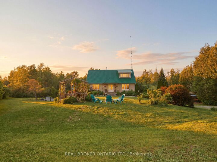 Property Photo: 7198 Harnett Road ON K0A 2T0