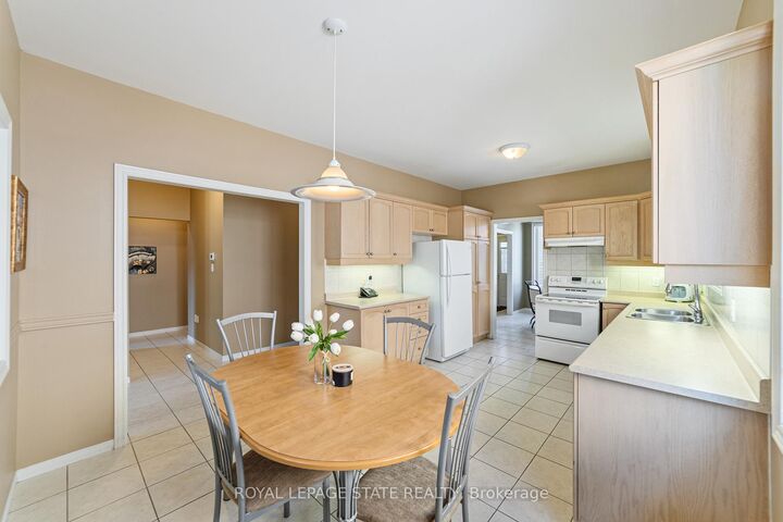 Property Photo:  96 Second Road W  ON L8J 2V2 