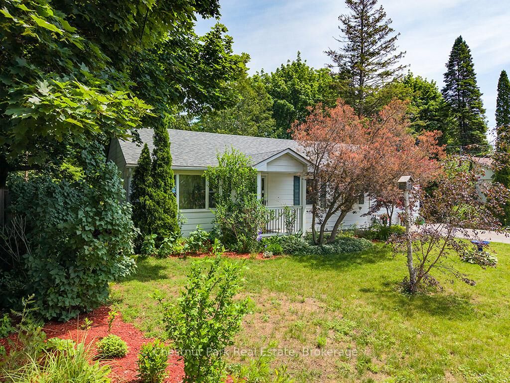 Property Photo: 333 Oak Street ON L9Y 2Y4