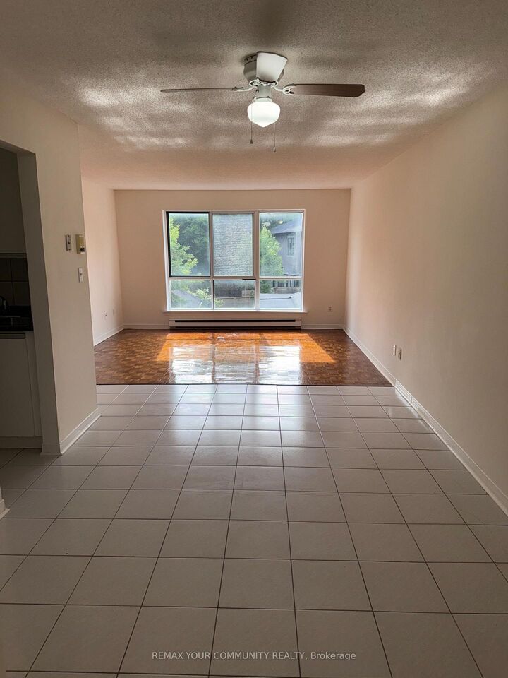 Property Photo: 72 Lake Avenue 203 ON L4E 2V4