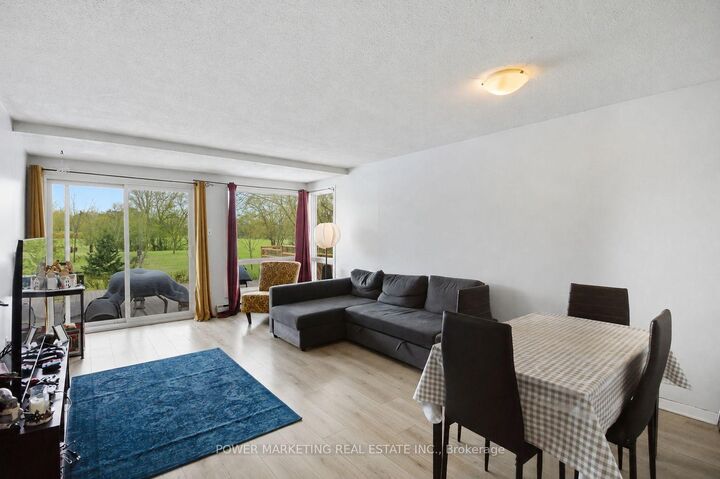 Property Photo: 37 Robinson Avenue G ON K1N 8N8