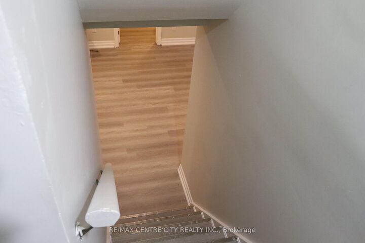 Property Photo:  83 Britannia Avenue  ON N6H 2J3 