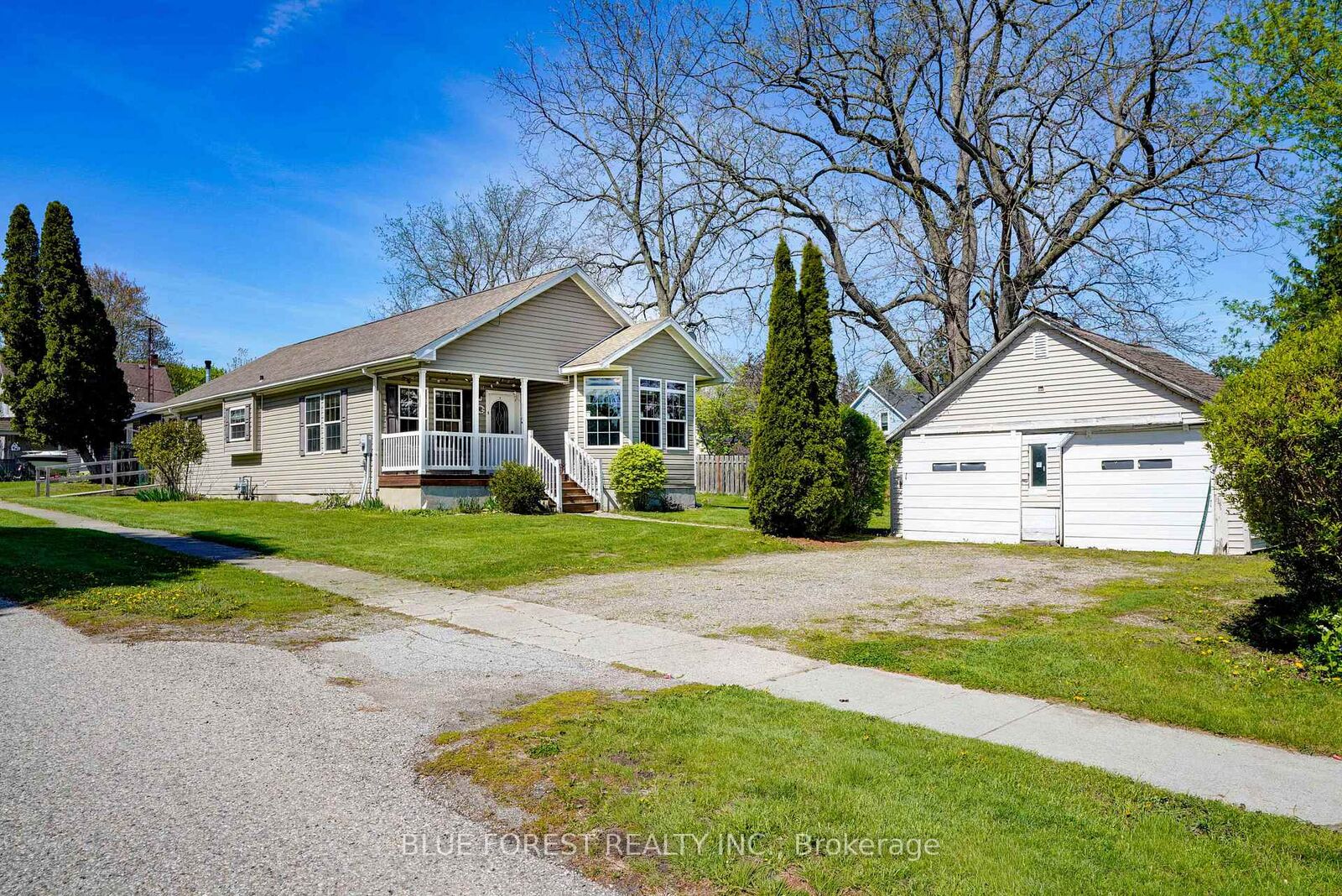 Property Photo: 173 Harper Street ON N0L 2C0