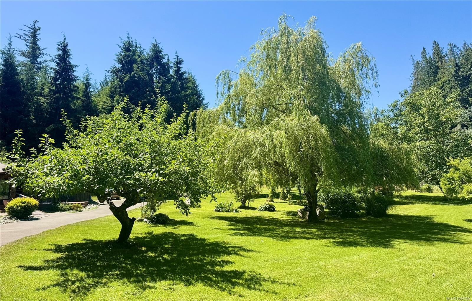 Property Photo: 1107 Kw'As Bay Rd BC V0P 1K0