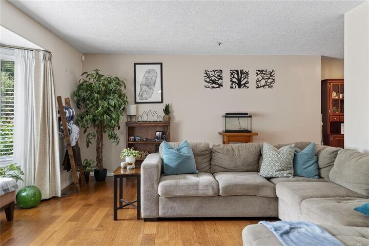Property Photo: 4269 Wellington Ave BC V9Y 7L4