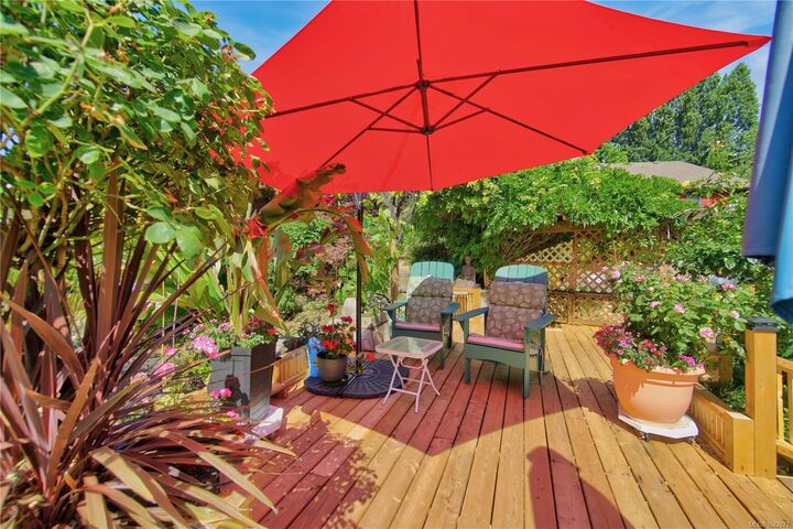 Property Photo: 5889 Turner Rd BC V9T 2N5