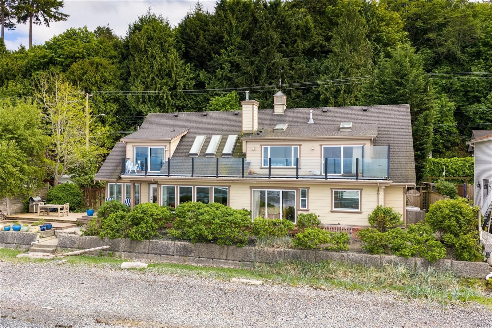 Property Photo: 2995 Island Hwy W BC V9K 2H2