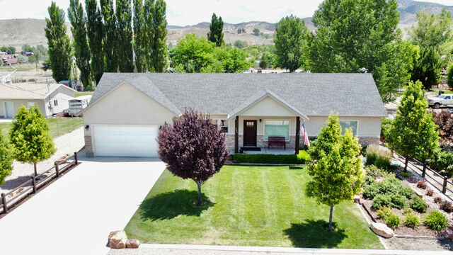 Property Photo: 266 N 100 W UT 84730