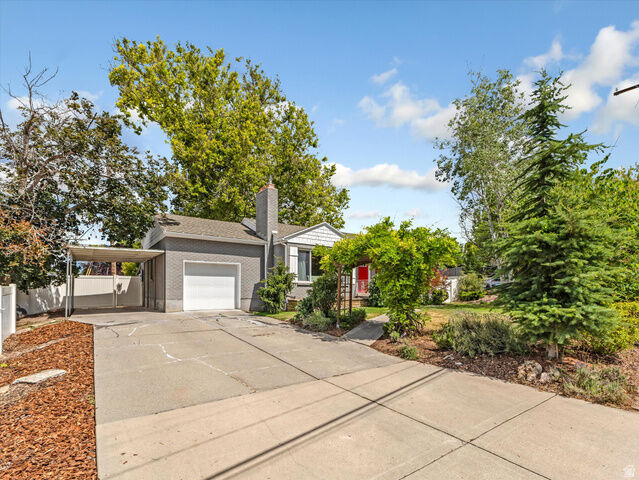 Property Photo: 1795 E Gunderson Ln S UT 84124