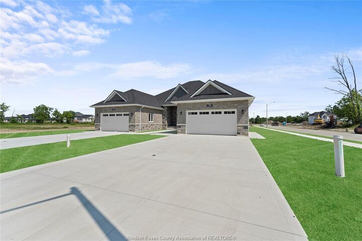 Property Photo: 73 Belleview Drive ON N0R 1B0