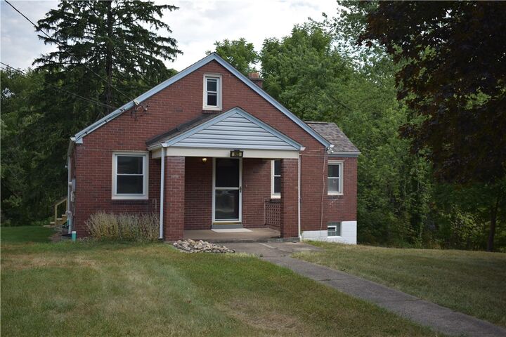 Property Photo: 905 Burchfield Rd PA 15101