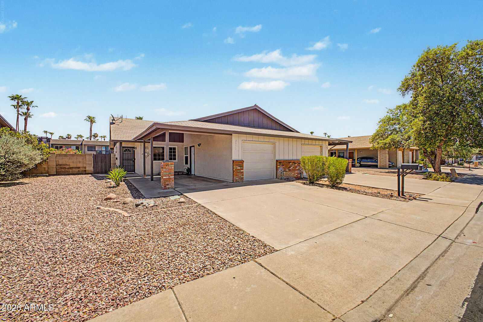 Property Photo:  2033 S Las Palmas --  AZ 85202 